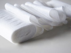 Бинт нестерильный фиксирующий из нетканого полотна р. 5мх5см